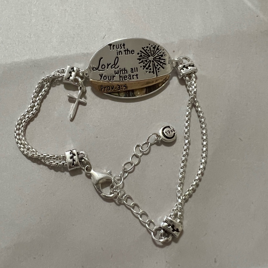 Vintage 1946 Brand Beautiful Silver Bracelet